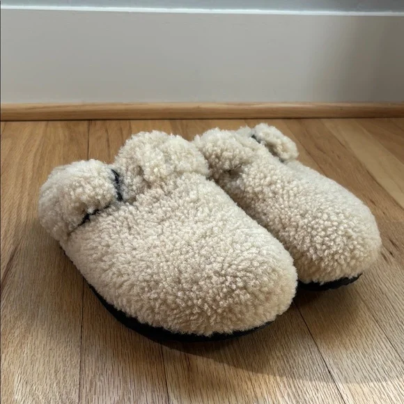 Papillio Fuzzy Shoes - Picture 1 of 5